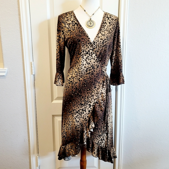 BCBG Paris Leopard Print Wrap 3/4 Bell Sleeves Dress Brown Black Tan L - Picture 1 of 15